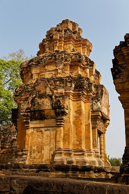 Prasat Sikhoraphum-MAR15-017